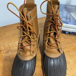 L.L. Bean Boots 8" Women's Snow Winter Boots Size 8 like new